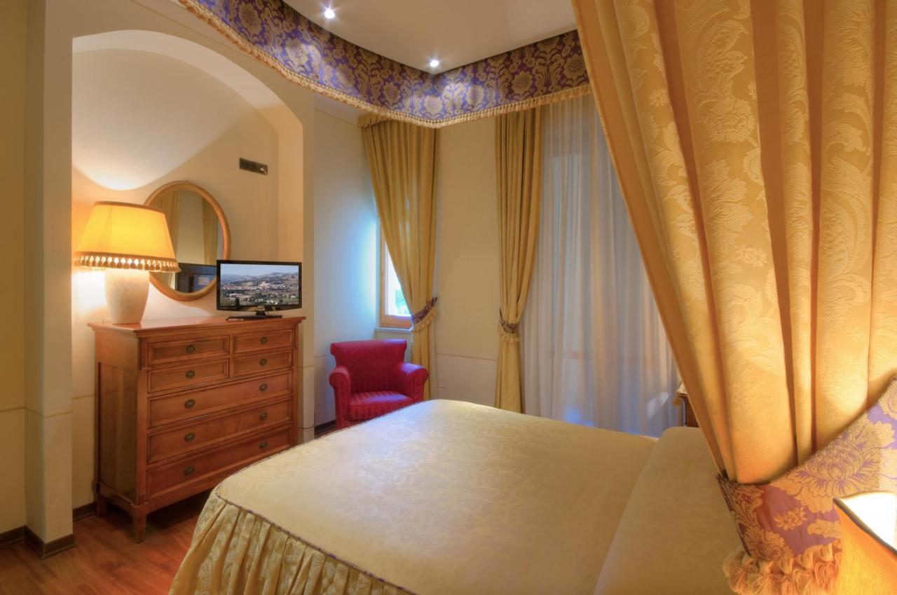 Hotel Giardino San Lorenzo in Campo Buitenkant foto